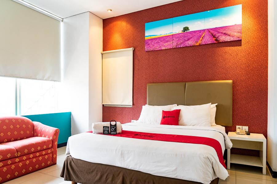 Reddoorz Blok M Hotel